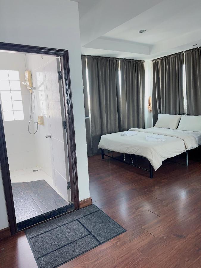 Jomtien Hostel 3 Екстер'єр фото